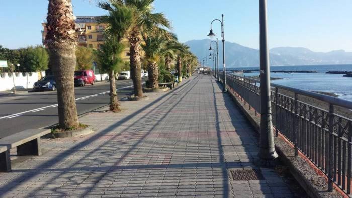 Thomas Sea View Apartman Torre del Greco Kültér fotó