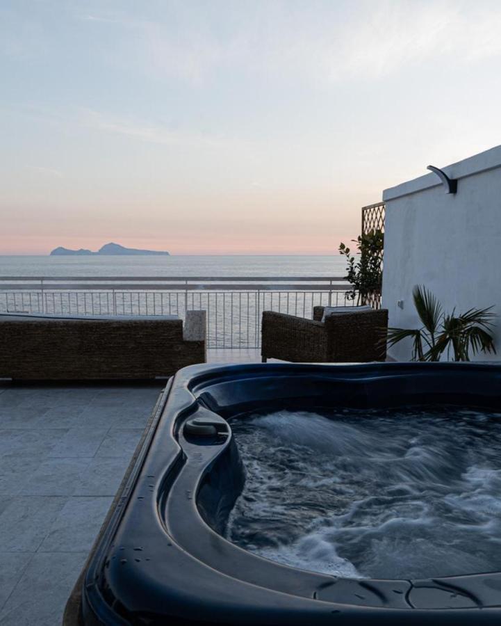 Thomas Sea View Apartman Torre del Greco Kültér fotó